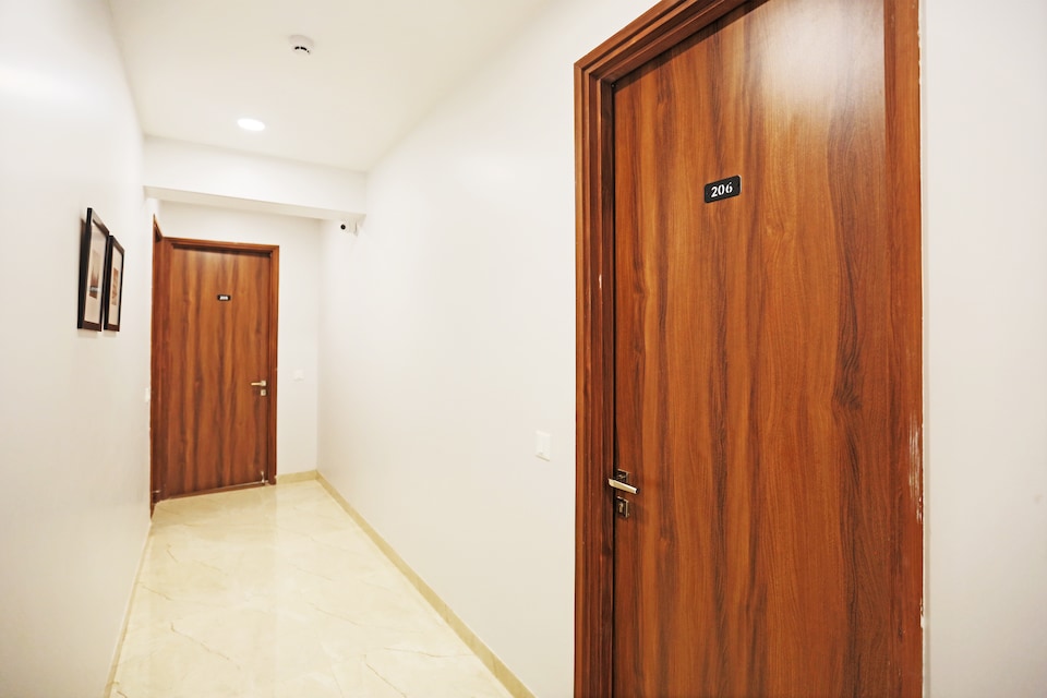 Hotel O Moody Moon Blue, Medanta, Gurgaon