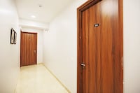 Hotel O Moody Moon Blue