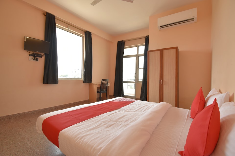 Flagship 76109 Jagatpura Property, Jaipur Airport, Jaipur