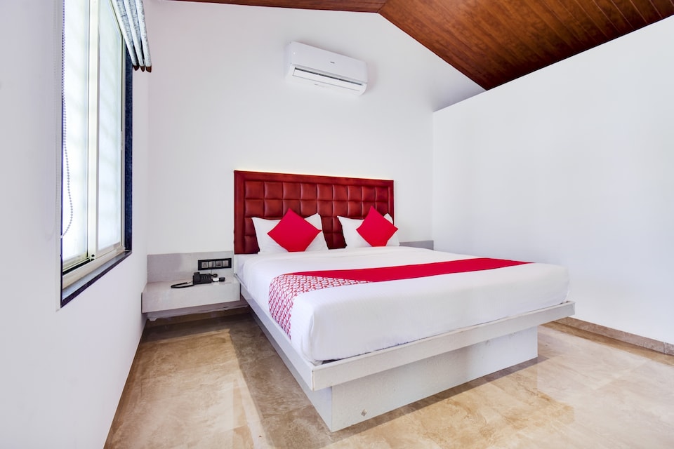 OYO Hotel Golden Coin Resort, Ahmednagar, Ahmednagar