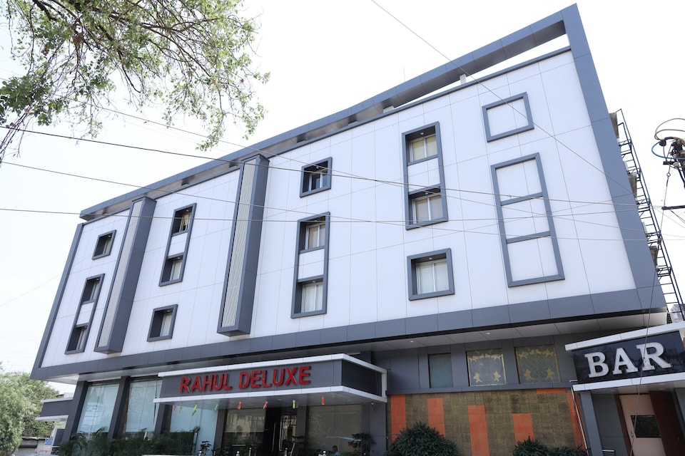 Capital O 6415 Rahul Deluxe, Bus Stand Nagpur, Nagpur