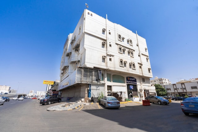 OYO 564 Al Eairy Furnished Suits 4