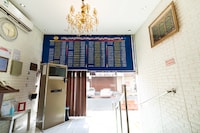 OYO 564 Al Eairy Furnished Suits 4