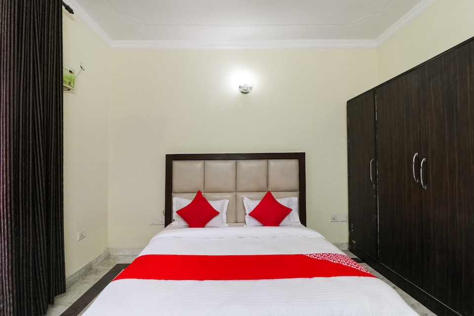 OYO 76117 Revive Premium Hotels, Sohna Road, Gurgaon