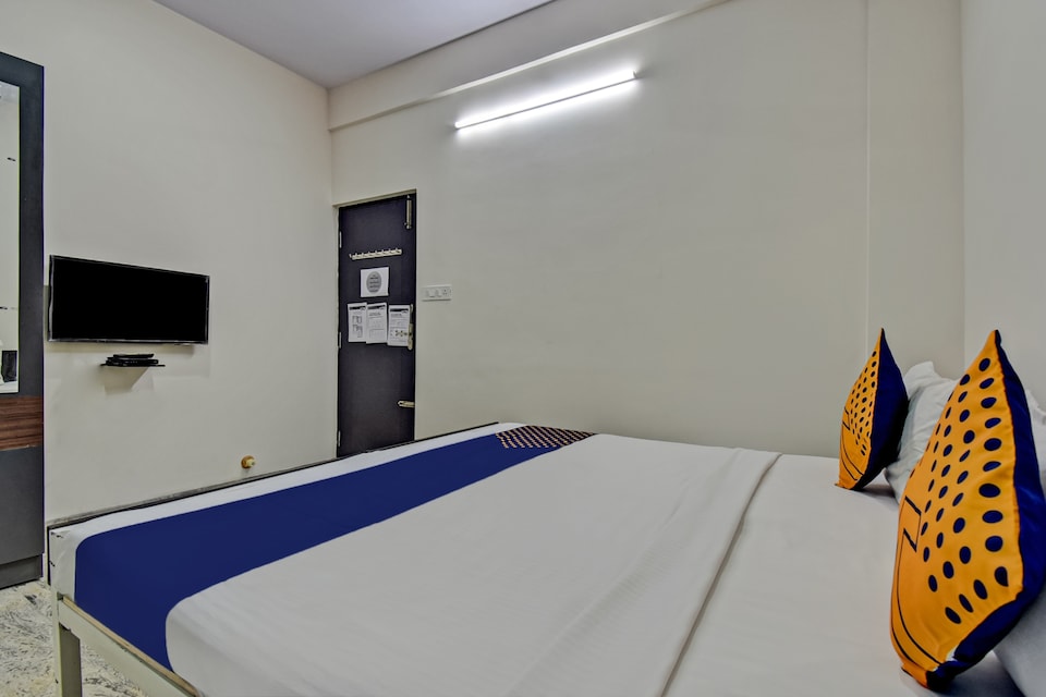 SPOT ON 76121 The Point , Manyata Bangalore, Bangalore