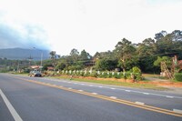 OYO 75353 Loy Chalet Resort