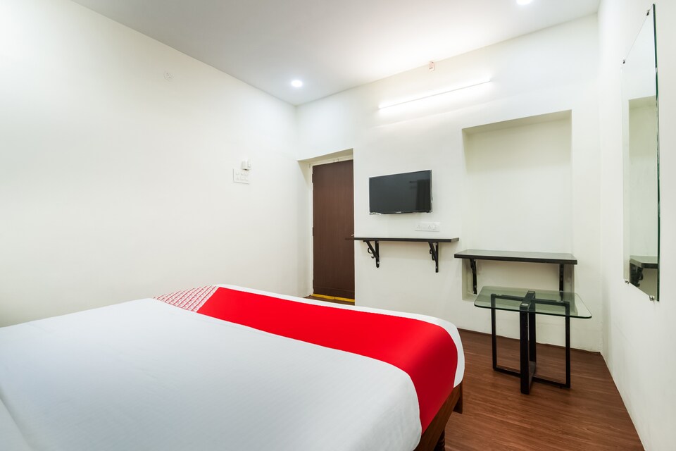OYO 76129 Rk Inn, Guntur, Guntur
