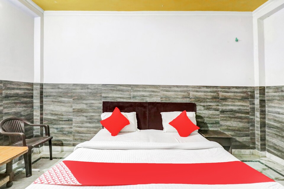 OYO Sai Palace Near Jasola Vihar Shaheen Bagh Metro Station, Okhla Jasola Delhi, Delhi