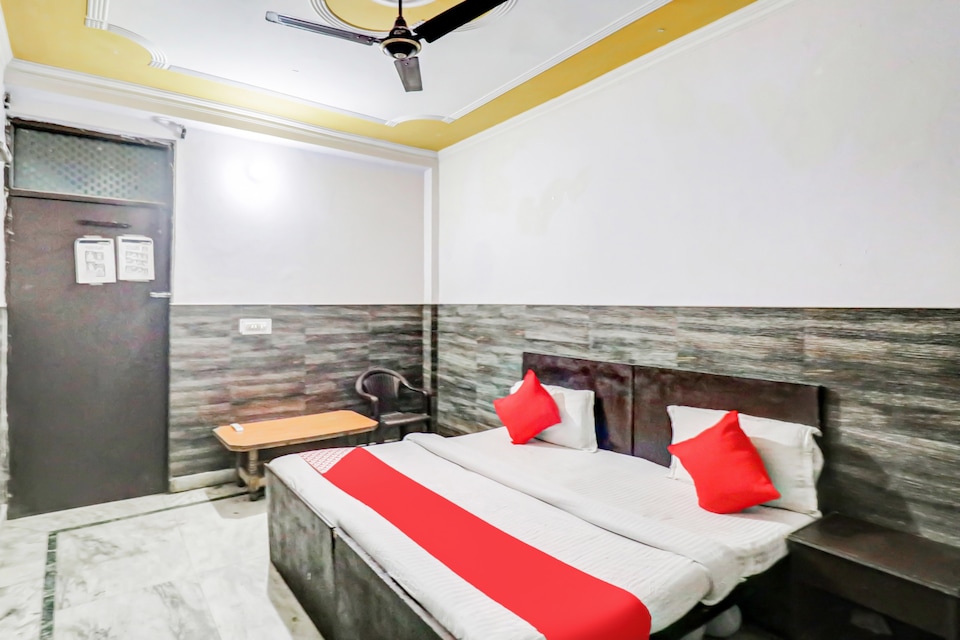 OYO Sai Palace Near Jasola Vihar Shaheen Bagh Metro Station, Okhla Jasola Delhi, Delhi