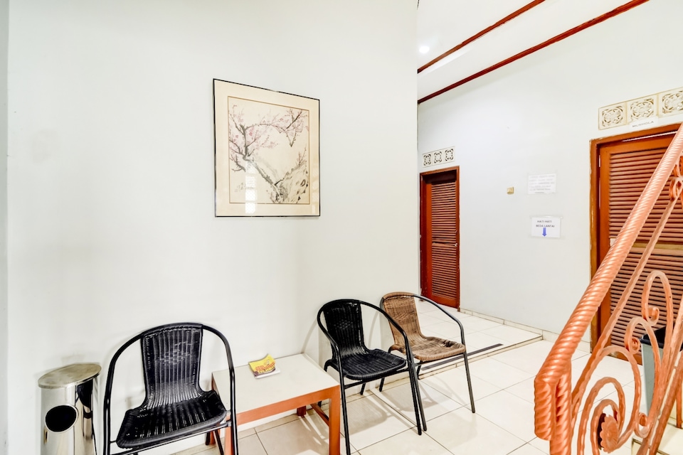 OYO 90048 Teratai Bekasi Guesthouse, Bekasi Kota, Bekasi