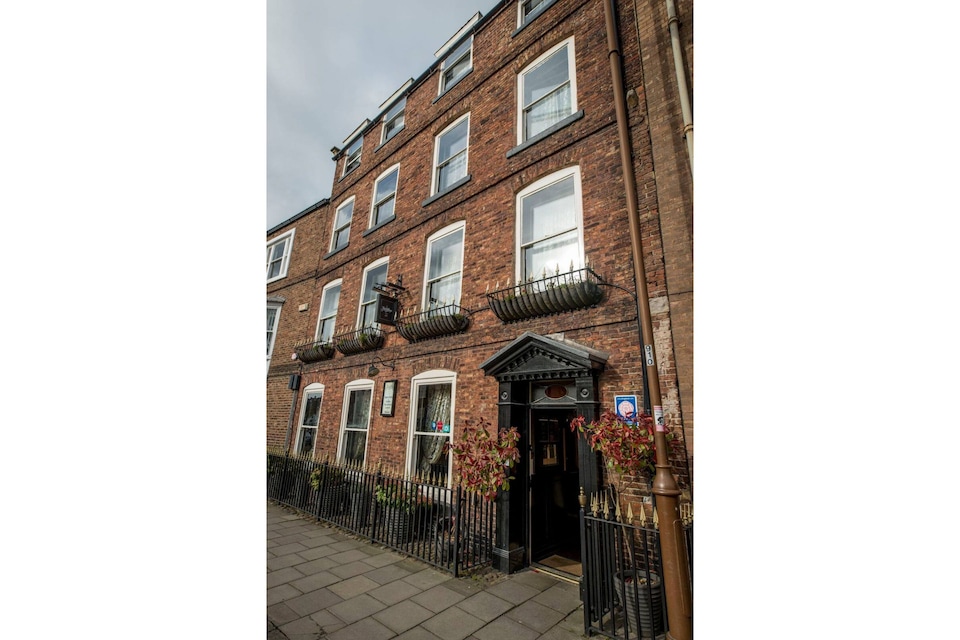 OYO The Townhouse OYO Hotels Durham Book £266 OYO