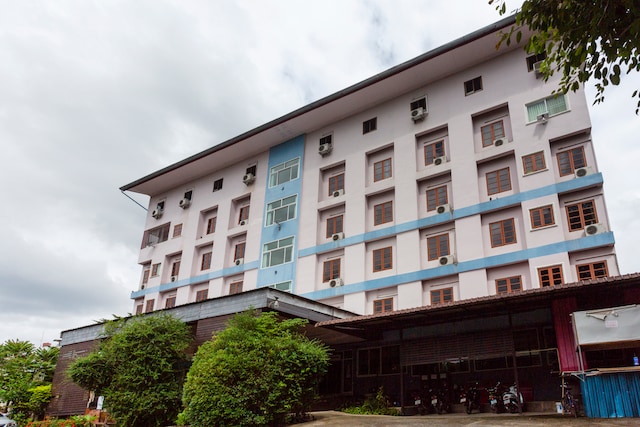 OYO 75356 Thipsiri Lodge 