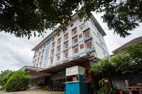 OYO 75356 Thipsiri Lodge 