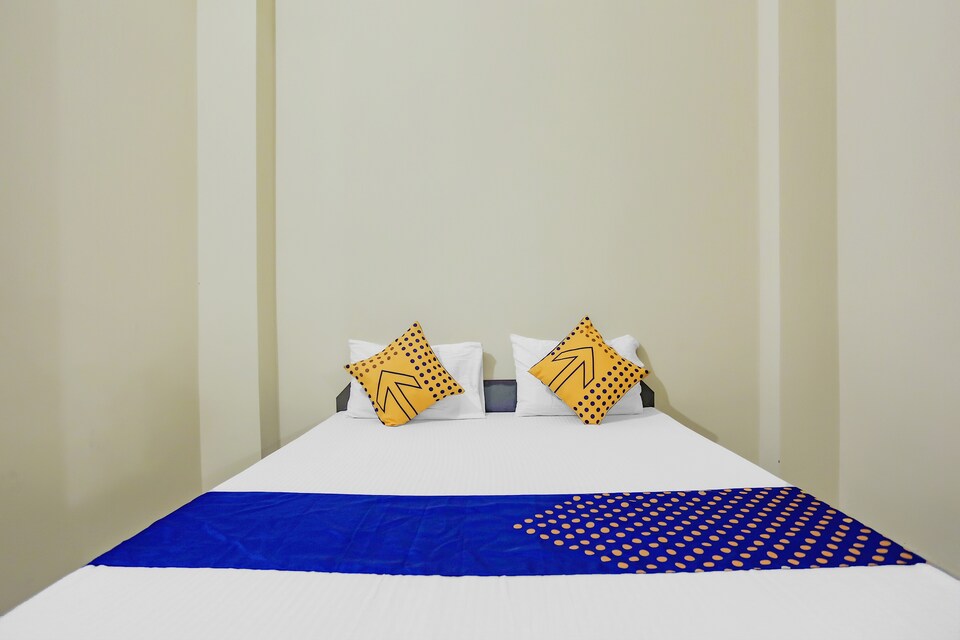 SPOT ON 76153 Hotel Golden Blue Heart, Ghaziabad City, Ghaziabad