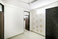Hotel O Park Inn Near New Ashok Nagar Metro Station