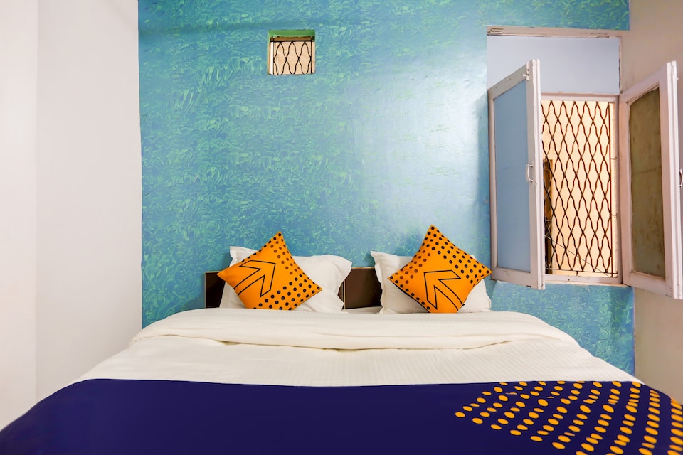 SPOT ON 76164 Srk Deluxe, Anand Vihar Delhi, Delhi