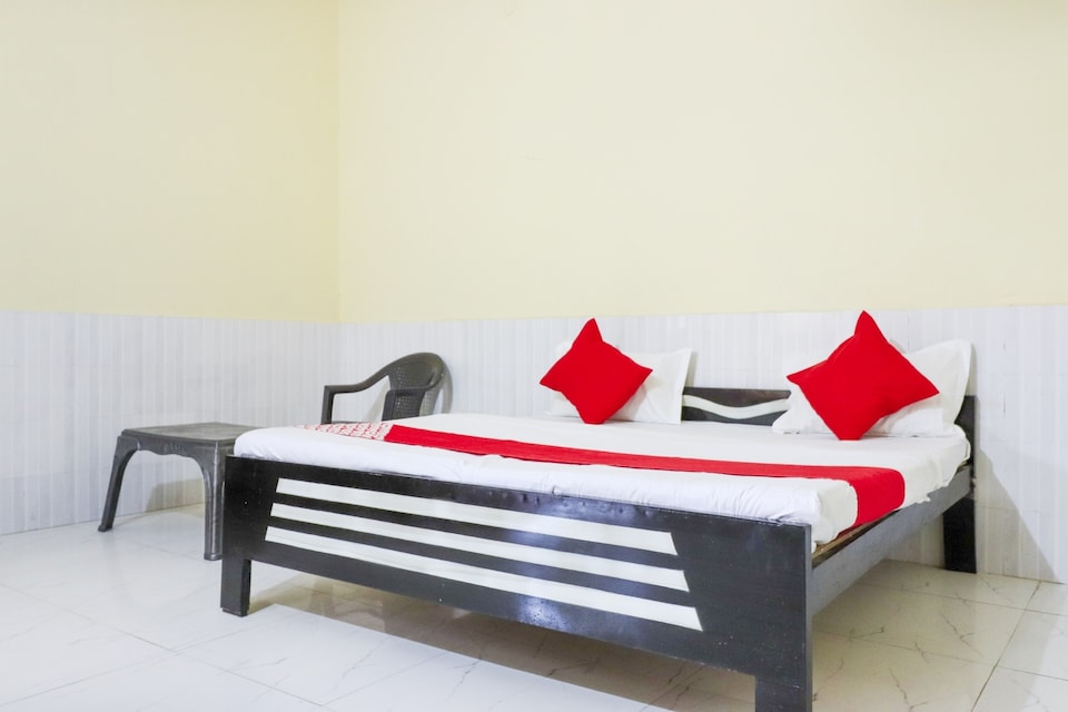 OYO 76167 Siddhant Guest House, Prem Mandir Vrindavan, Vrindavan