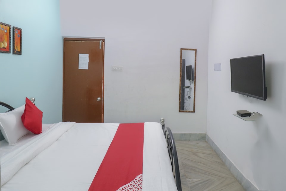 OYO 76169 Better Comfort Guest House , Rajarhat Kolkata, Kolkata