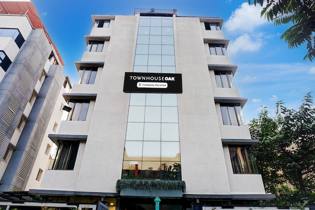 Super Townhouse Oak Viman Nagar Formerly Kuber Inn