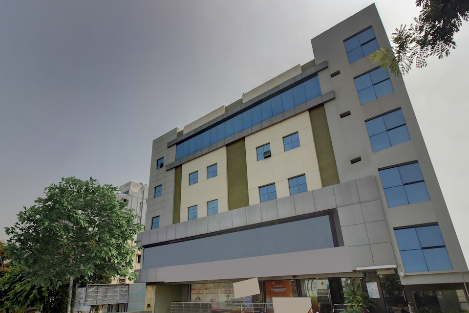 CAPITAL O76183 Krs Prime The Light House, Gachibowli, Hyderabad