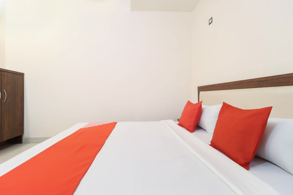 OYO A S Regency, Amritsar Bus Stand, Amritsar