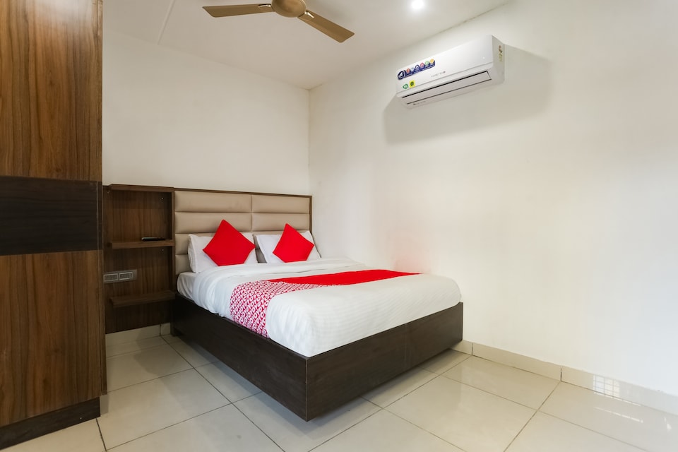 OYO 76202 Aditya Guest House, GT Road Panipat, Panipat