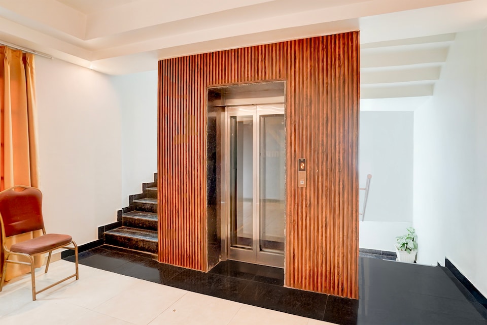 Super Townhouse Oak Arvindo Park Indira Nagar Formerly Rama Inn, New High Court Lucknow, Lucknow