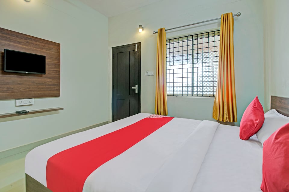 OYO 76235 Dreams Convention Center, Kannur-II, Kannur