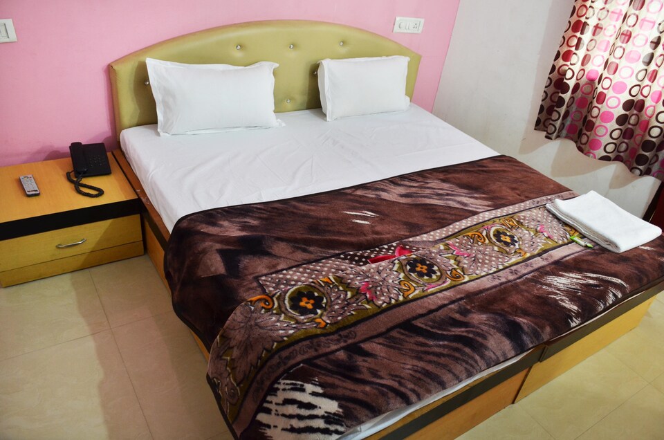 OYO Basic 205 Railway Station, Railway Station Chandigarh, Chandigarh