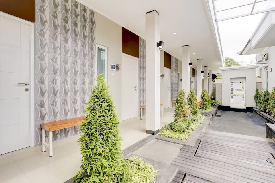 OYO 90057 Riverside Bali Villas, Canggu, Bali