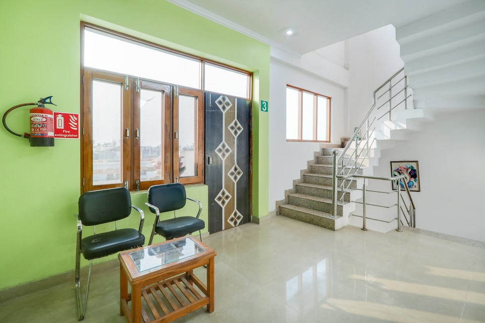 Hotel O Trimurti Palace, Gomti Nagar Lucknow, Lucknow