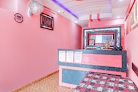 Hotel O Trimurti Palace