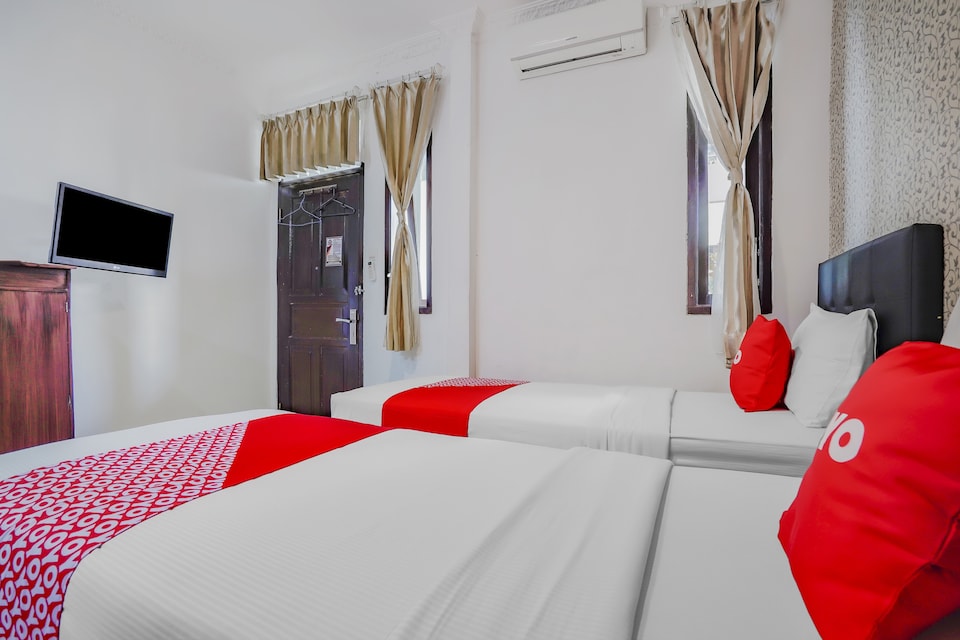 OYO 90064 Hotel Salon Fora & Cafe, Ciumbuleuit, Bandung