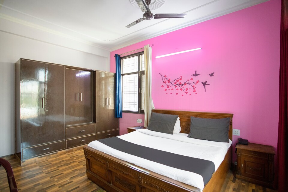 Collection O 76280 Ansal Society, Greater Noida, Noida