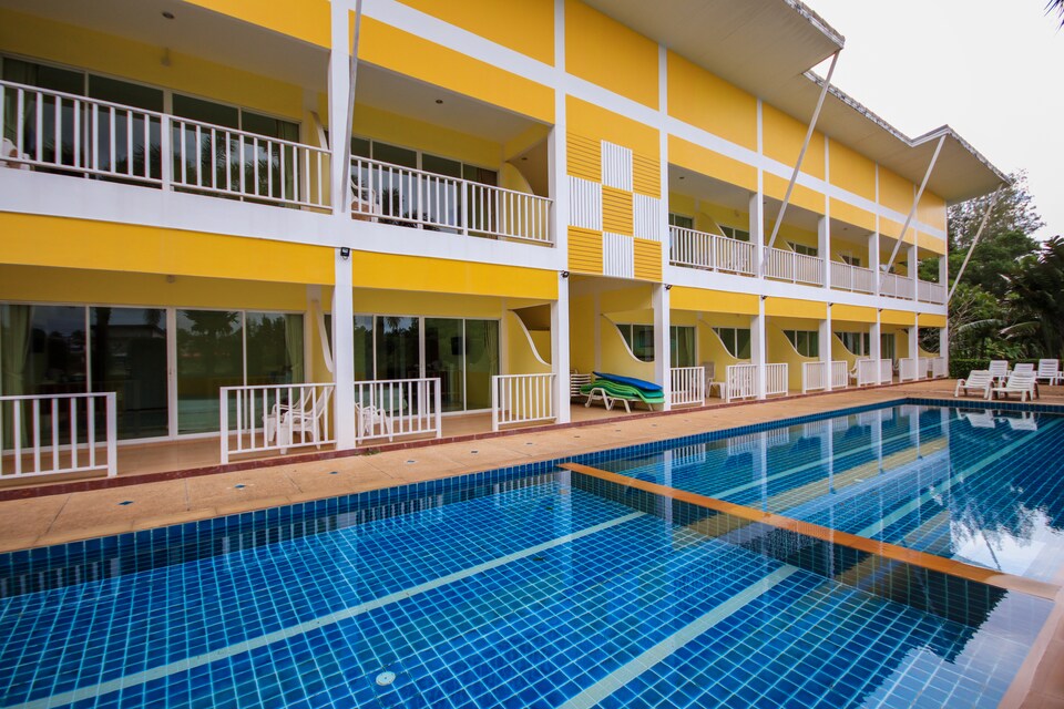 OYO 75361 Phuket Airport Sonwa Resort , Phuket Airport P2, Phuket