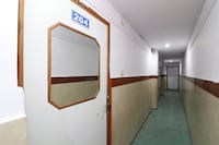 OYO 76286 Hotel BOB's