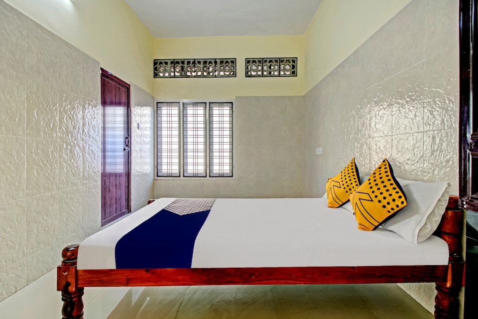 SPOT ON J P Tourist Home, Kollam-II, Kollam