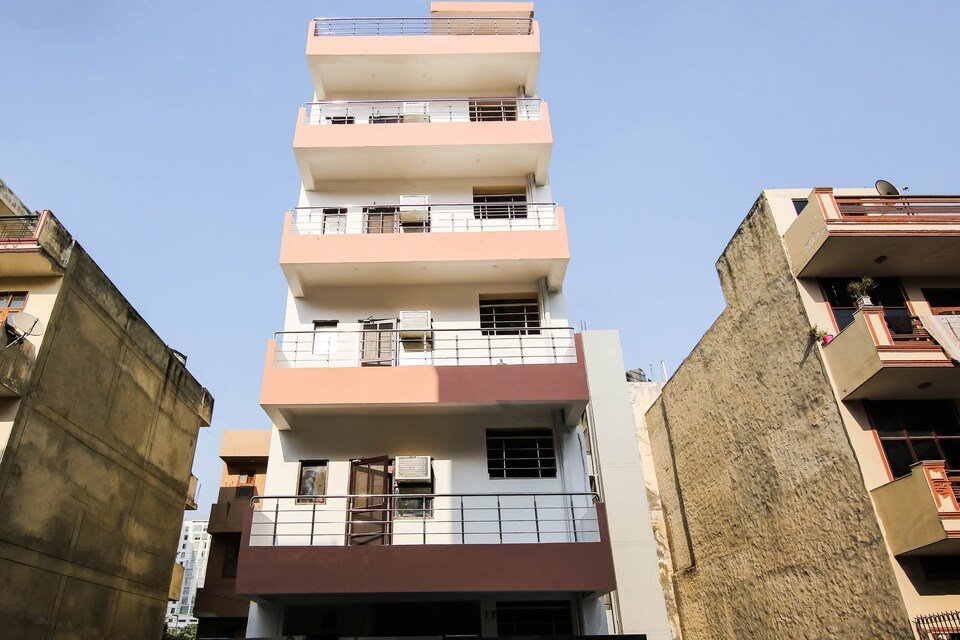 OYO Swagatam Near Omaxe Celebration Mall, Medanta, गुड़गांव