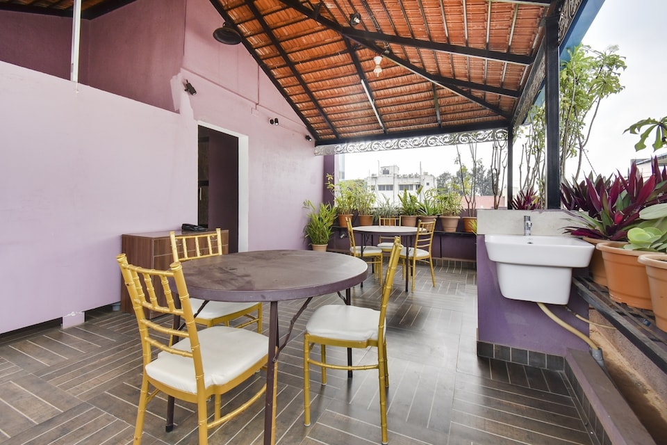 OYO Flagship 76298 Prime Suites, MG Road Bangalore, Bangalore