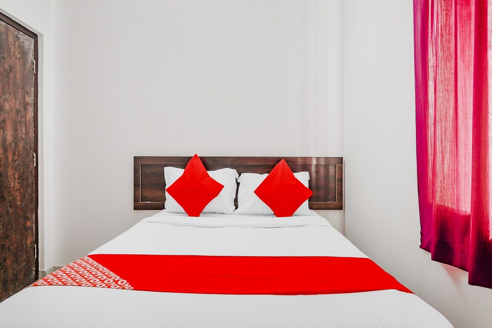 OYO 76299 R Square Nest, Kondapur, Hyderabad