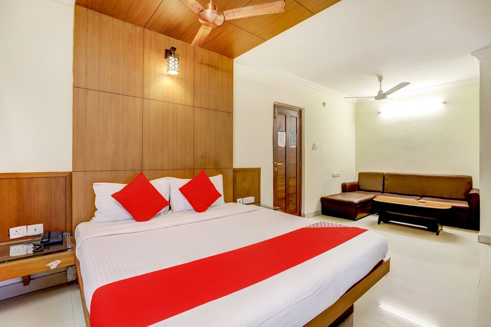 OYO Flagship 76300 Rvp Residency, Mylapore, Chennai