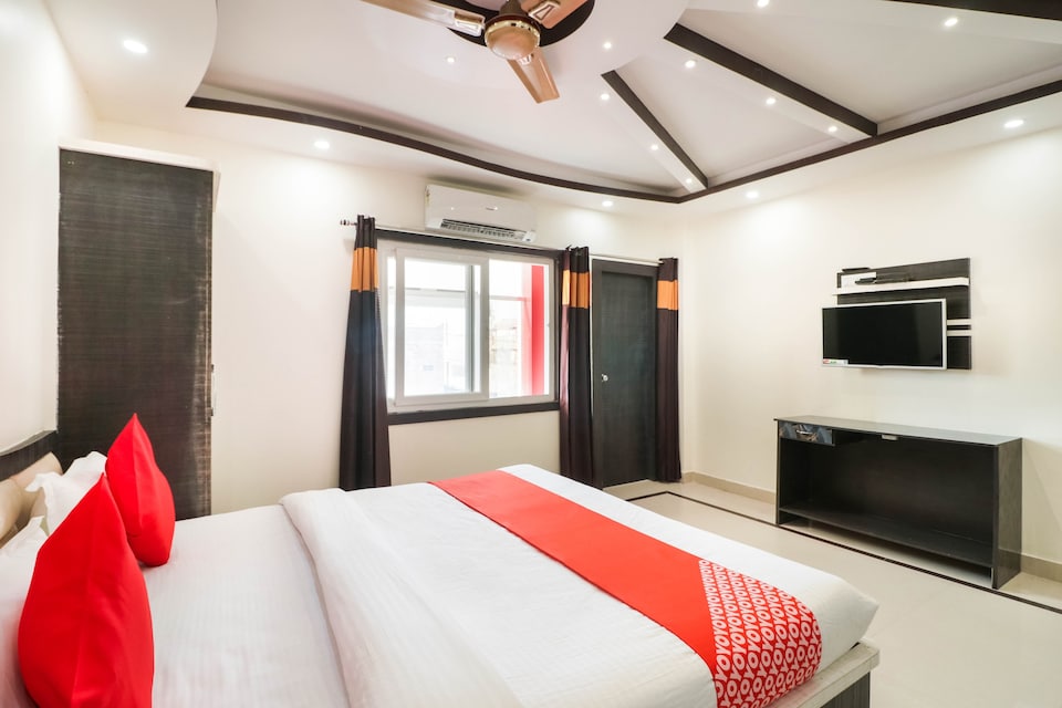 OYO 76301 The Balaji Residency, Mirzapur, Mirzapur