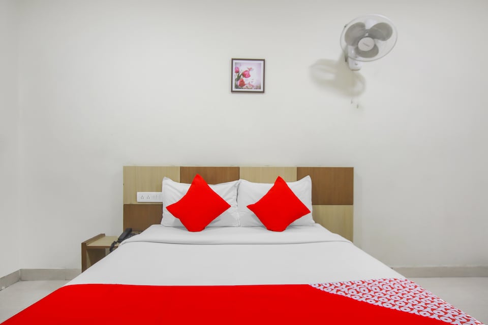 OYO 76303 Hotel Thalapathi, Triplicane, Chennai