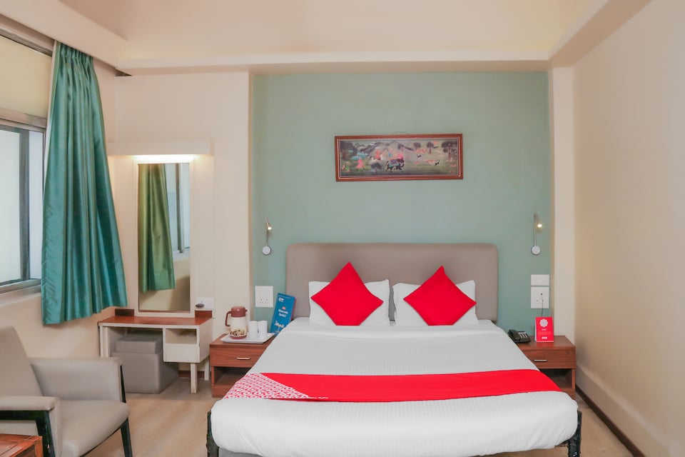 OYO 6429 Hotel Pearl, Shivaji Nagar  Pune, Pune