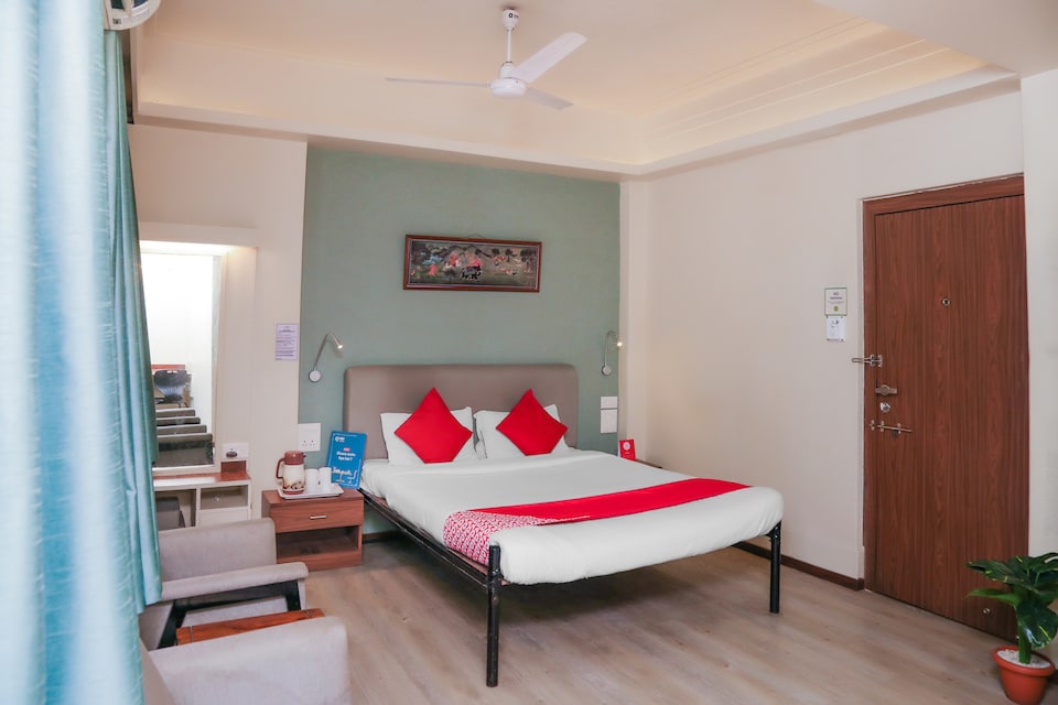 OYO 6429 Hotel Pearl, Shivaji Nagar  Pune, Pune