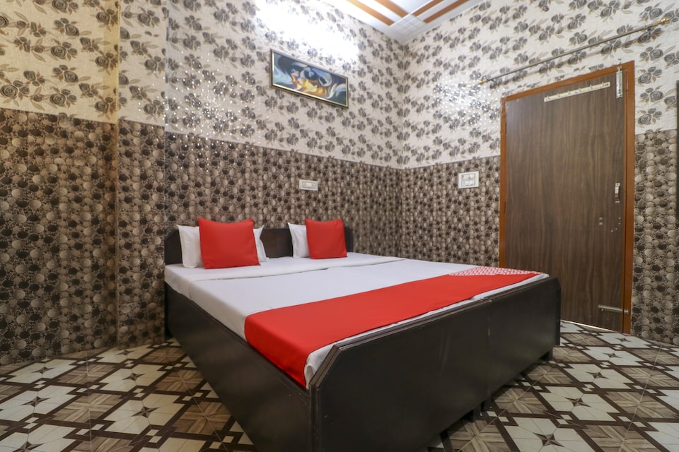 OYO Famous Inn, Jalandhar, Jalandhar