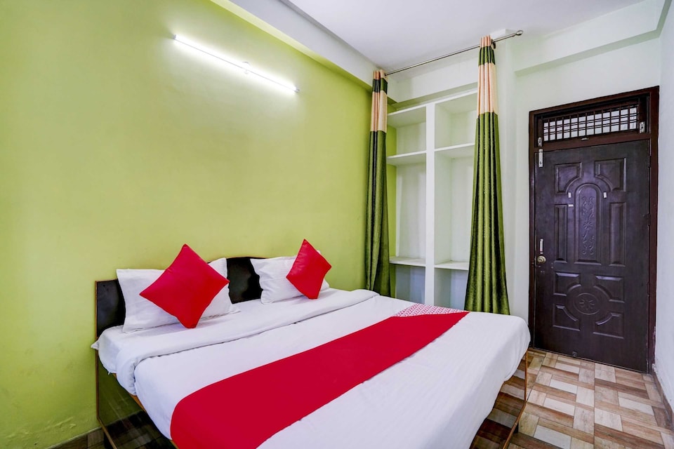 OYO Flagship Hotel Sky, Meerut, Meerut