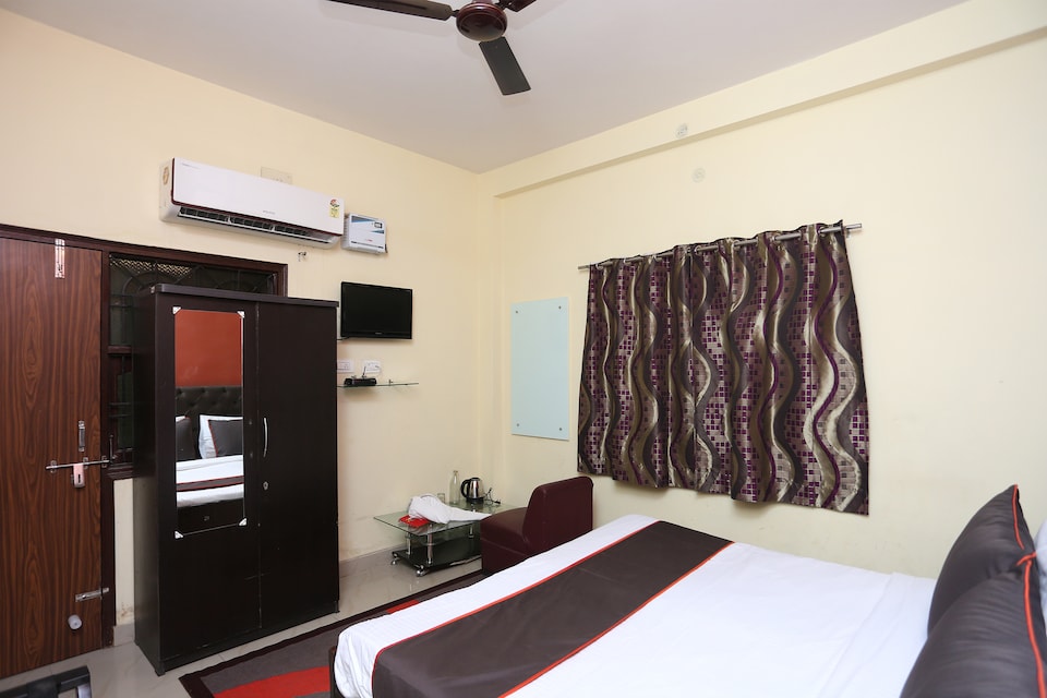 Collection O Hotel Aparajita, Lanka, Varanasi