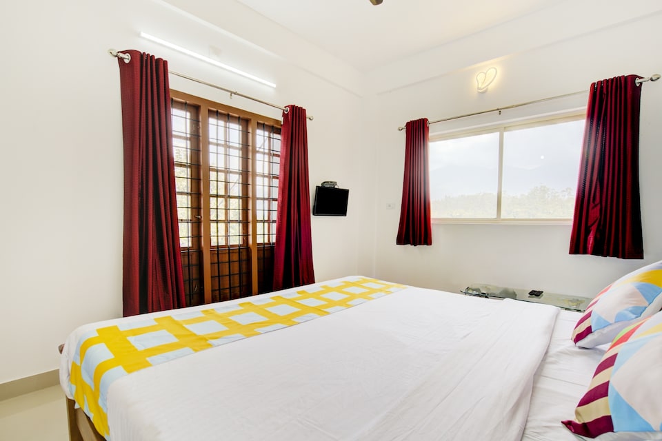 OYO Home 76368 Elegant Bay Leaf Inn, Anachal, Munnar