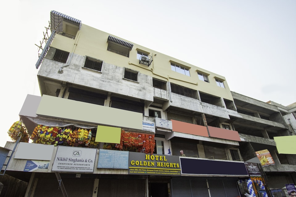 Capital O 76376 Hotel Golden Heights, Sakchi Jamshedpur, Jamshedpur